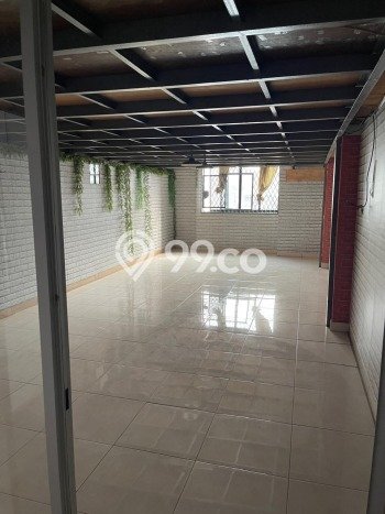 Unit Ruko Dijual di Jakarta Barat LT 120m2 & LB 260m2 Unit Ruko Dijual di Jakarta Barat LT 120m2 & LB 260m2