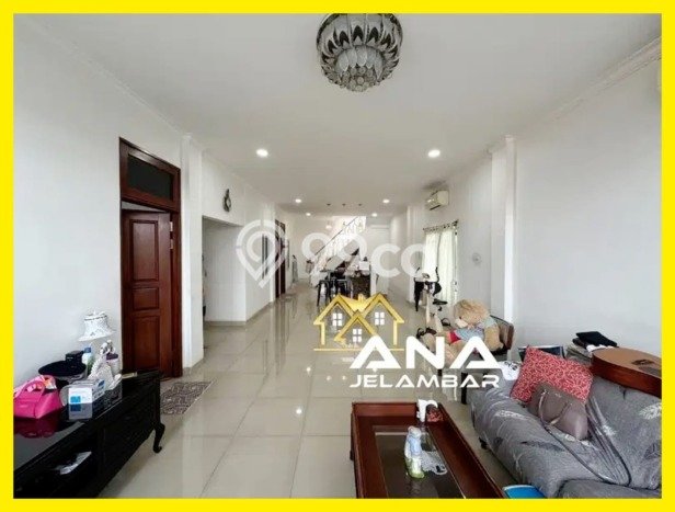 Ruko Dijual di Prime Area Jakarta Barat Luas 445m2 Ruko Dijual di Prime Area Jakarta Barat Luas 445m2
