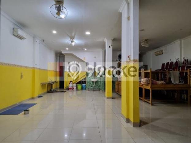 Unit Ruko Dijual di Jakarta Barat LT 237m2 & LB 378m2 Unit Ruko Dijual di Jakarta Barat LT 237m2 & LB 378m2