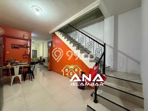 Ruko Dijual di Jakarta Barat LT 80m2 & LB 180m2 Lokasi Terbaik! Ruko Dijual di Jakarta Barat LT 80m2 & LB 180m2 Lokasi Terbaik!