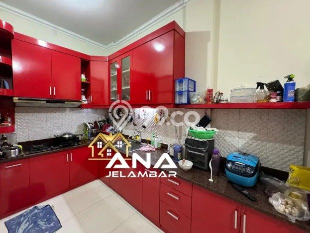 Ruko Bagus Dijual LB 180m2 Lokasi Strategis Jakarta Barat Area Cocok untuk Bisnis Ruko Bagus Dijual LB 180m2 Lokasi Strategis Jakarta Barat Area Cocok untuk Bisnis