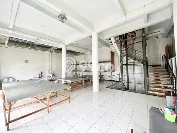 Komersial Dijual di Jakarta Barat LT 259m2 & LB 816m2 Lokasi Terbaik! Komersial Dijual di Jakarta Barat LT 259m2 & LB 816m2 Lokasi Terbaik!