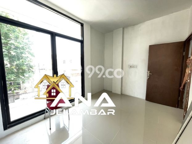 Untuk Dijual! Ruko di Jelambar Jakarta Barat LT 60m2 / LB 150m2 Kawasan Strategis Untuk Dijual! Ruko di Jelambar Jakarta Barat LT 60m2 / LB 150m2 Kawasan Strategis