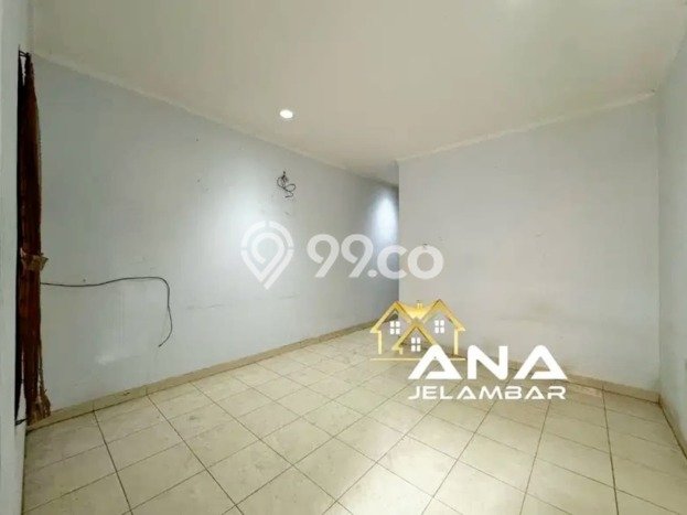 Ruko Dijual di Jakarta Barat LT 60m2 & LB 120m2 Lokasi Terbaik! Ruko Dijual di Jakarta Barat LT 60m2 & LB 120m2 Lokasi Terbaik!