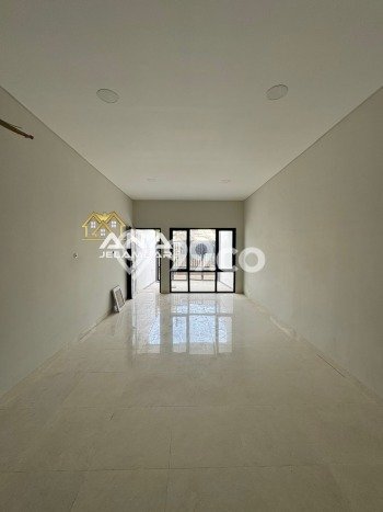 Untuk Dijual! Ruko di Jelambar Jakarta Barat LT 71m2 / LB 176m2 Kawasan Strategis Untuk Dijual! Ruko di Jelambar Jakarta Barat LT 71m2 / LB 176m2 Kawasan Strategis