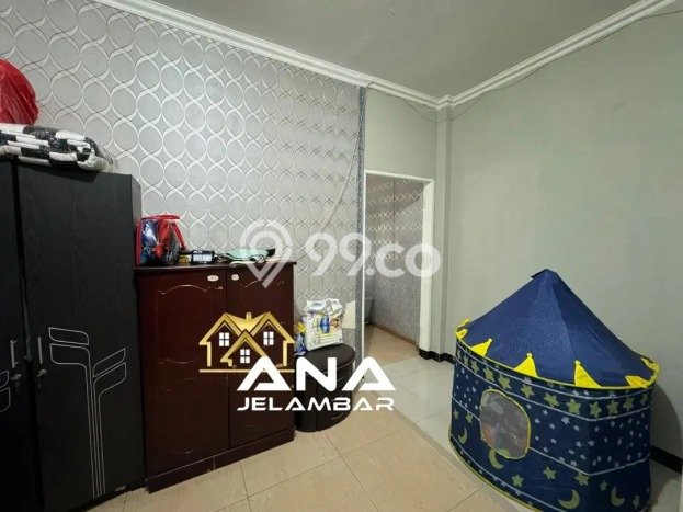 Unit Ruko Dijual di Jakarta Barat LT 80m2 & LB 180m2 Unit Ruko Dijual di Jakarta Barat LT 80m2 & LB 180m2