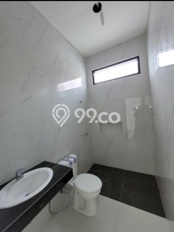 Rumah Mewah LB 326m2 Siap Huni Desain Elegan di Sektor 9-Bintaro, Tangerang Selatan Rumah Mewah LB 326m2 Siap Huni Desain Elegan di Sektor 9-Bintaro, Tangerang Selatan