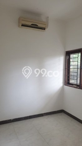 Jual Rumah Favorit Siap Huni LB 250m2 di Serpong, Tangerang Selatan Jual Rumah Favorit Siap Huni LB 250m2 di Serpong, Tangerang Selatan