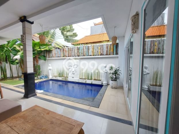 Ready to Use! Luxury House LT 150m2 Desain Elegan di Umalas Ready to Use! Luxury House LT 150m2 Desain Elegan di Umalas