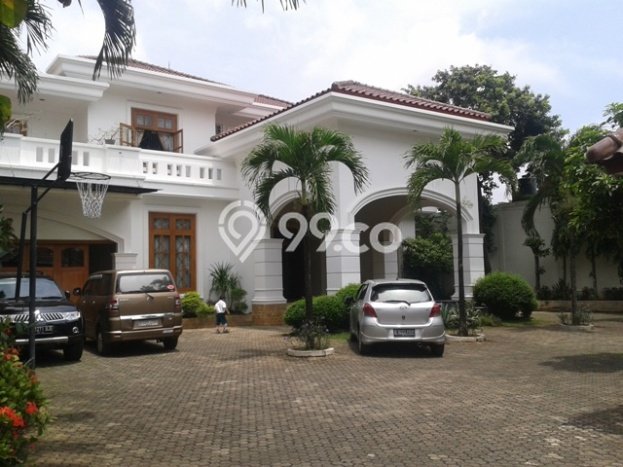 Disewakan! Rumah 9 Kamar Tidur &
7 Kamar Mandi di Bintaro, Jakarta Selatan Disewakan! Rumah 9 Kamar Tidur &
7 Kamar Mandi di Bintaro, Jakarta Selatan