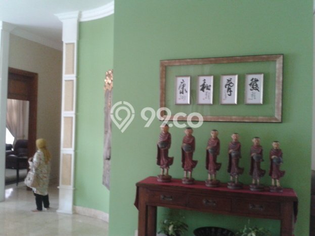 Disewakan! Rumah 9 Kamar Tidur &
7 Kamar Mandi di Bintaro, Jakarta Selatan Disewakan! Rumah 9 Kamar Tidur &
7 Kamar Mandi di Bintaro, Jakarta Selatan