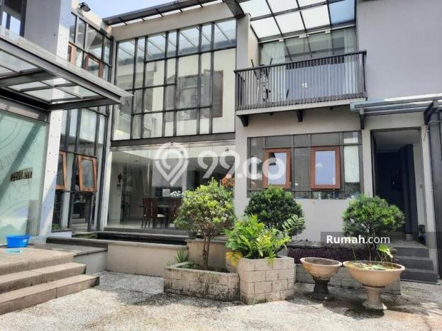 Ready to Use! Luxury House LT 513m2 Desain Elegan di Bojongloa Ready to Use! Luxury House LT 513m2 Desain Elegan di Bojongloa