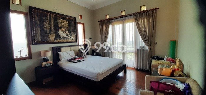 Dijual Rumah Mewah Megah Dengan View Eksklusif di Dago, Bandung Dijual Rumah Mewah Megah Dengan View Eksklusif di Dago, Bandung
