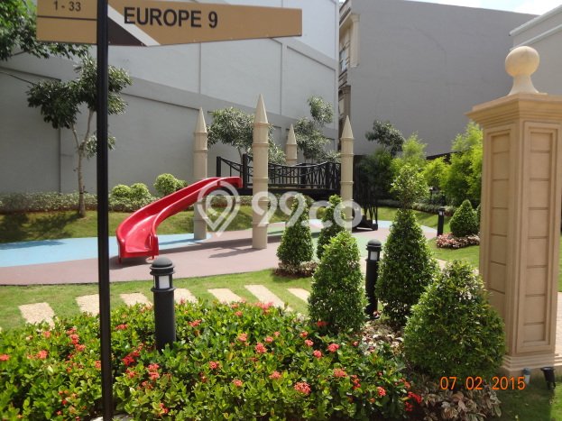 For Sale! Premium House LT 250m2 Desain Elegan di Green Lake City For Sale! Premium House LT 250m2 Desain Elegan di Green Lake City