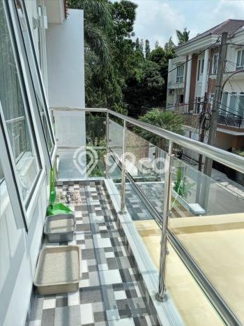 Ready to Use! Premium House LT 150m2 Desain Elegan di BSD Ready to Use! Premium House LT 150m2 Desain Elegan di BSD