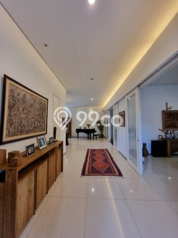 Ready to Use! Luxury House LT 1600m2 Desain Modern di Ampera Ready to Use! Luxury House LT 1600m2 Desain Modern di Ampera