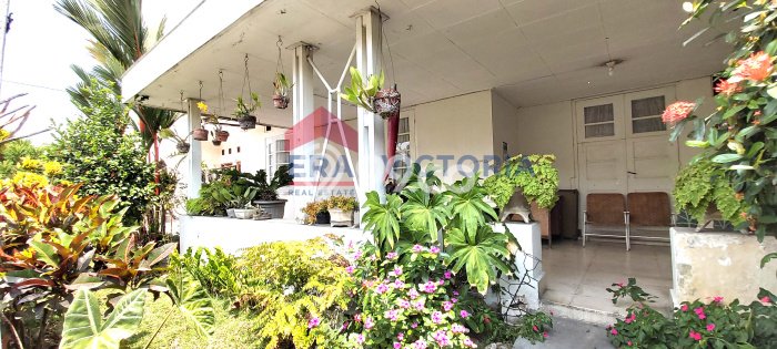 For Sale! Premium House LT 342m2 Desain Elegan di Buah-buahan For Sale! Premium House LT 342m2 Desain Elegan di Buah-buahan