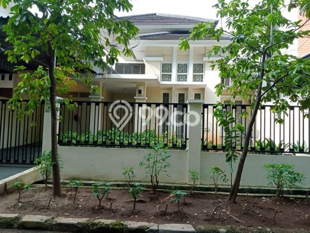 Rumah dengan Lokasi Strategis 3 KT di BSD, Tangerang Rumah dengan Lokasi Strategis 3 KT di BSD, Tangerang