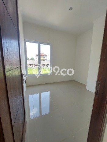 SIAP HUNI! Rumah Strategis area Cinere, Luas 105m² LB 90m² SIAP HUNI! Rumah Strategis area Cinere, Luas 105m² LB 90m²