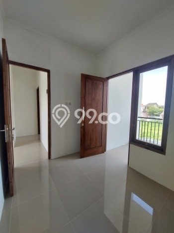 SIAP HUNI! Rumah Strategis area Cinere, Luas 105m² LB 90m² SIAP HUNI! Rumah Strategis area Cinere, Luas 105m² LB 90m²
