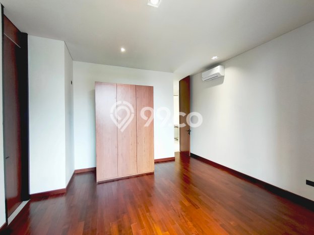 For Sale! Luxury House LT 570m2 Desain Modern di Kemang For Sale! Luxury House LT 570m2 Desain Modern di Kemang