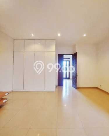 Rumah Strategis di Sektor 9-Bintaro, Tangerang Selatan, LT 180m² Bangunan 300m² - BISA KPR! Rumah Strategis di Sektor 9-Bintaro, Tangerang Selatan, LT 180m² Bangunan 300m² - BISA KPR!