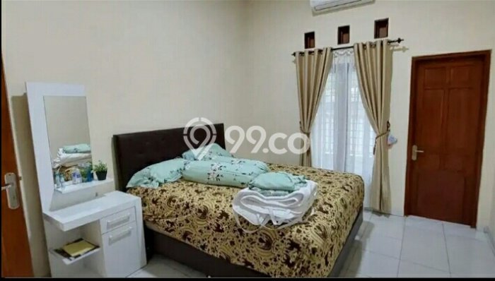 Hunian Cantik Modern Lb 270m2 di Banjarsari, Solo Hunian Cantik Modern Lb 270m2 di Banjarsari, Solo