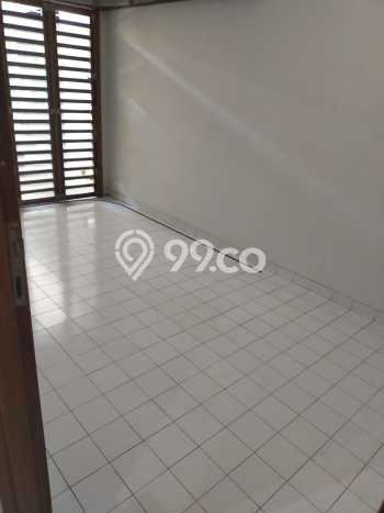 Disewakan! Rumah 3 Kamar Tidur &
3 Kamar Mandi di Bintaro, Tangerang Selatan Disewakan! Rumah 3 Kamar Tidur &
3 Kamar Mandi di Bintaro, Tangerang Selatan