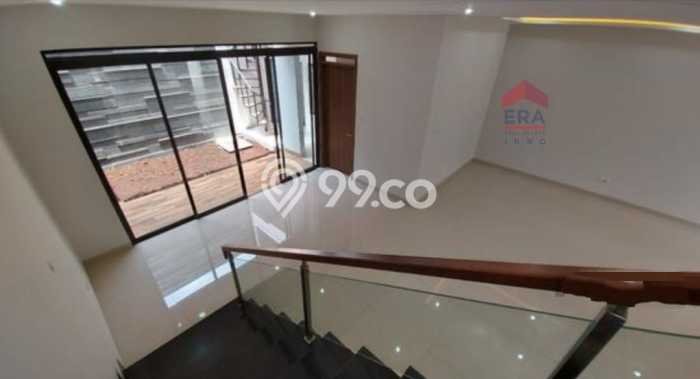 For Sale! Premium House LT 196m2 Desain Elegan di Setra Duta For Sale! Premium House LT 196m2 Desain Elegan di Setra Duta