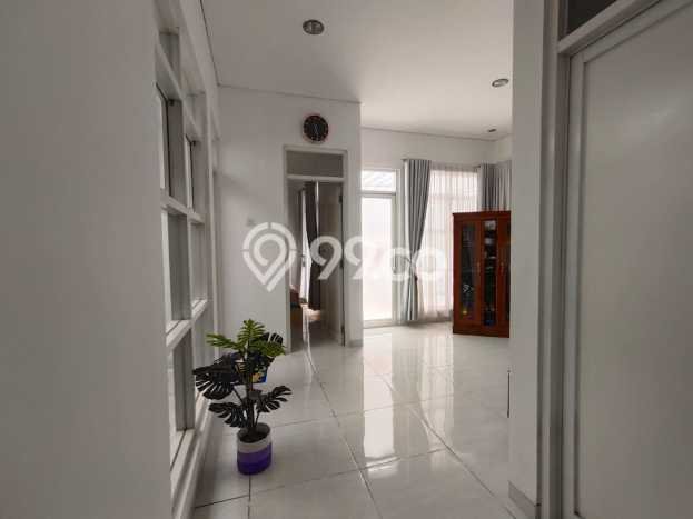 Rumah Lokasi Strategis area Manahan, Solo, LT 98m² LB 200m² Rumah Lokasi Strategis area Manahan, Solo, LT 98m² LB 200m²