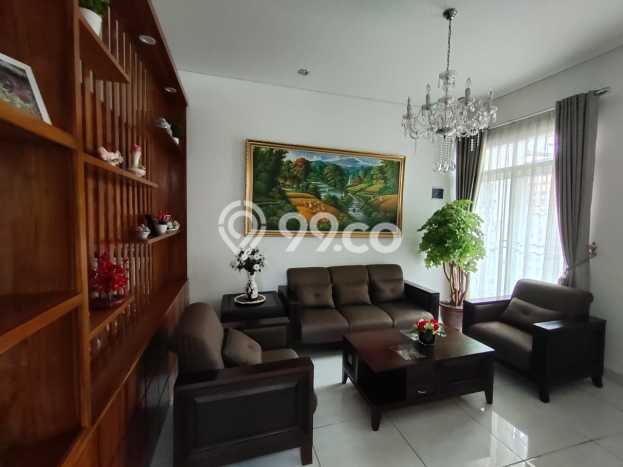 Rumah Lokasi Strategis area Manahan, Solo, LT 98m² LB 200m² Rumah Lokasi Strategis area Manahan, Solo, LT 98m² LB 200m²