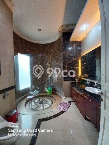 Rumah Mewah LB 1000m2 Siap Huni Desain Elegan di BSD City, Tangerang Rumah Mewah LB 1000m2 Siap Huni Desain Elegan di BSD City, Tangerang