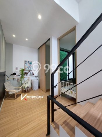 Rumah Strategis Modern Lb 170m2 di Jagakarsa, Jakarta Selatan Rumah Strategis Modern Lb 170m2 di Jagakarsa, Jakarta Selatan