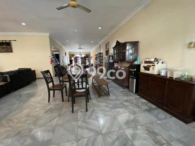 Hunian Elit LB 250m2 Siap Huni Desain Elegan di Kemang, Jakarta Selatan Hunian Elit LB 250m2 Siap Huni Desain Elegan di Kemang, Jakarta Selatan