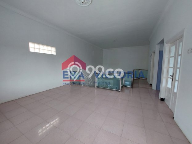 Dijual Hunian Rumah Terawat 4 Kamar di Batu, Malang Dijual Hunian Rumah Terawat 4 Kamar di Batu, Malang
