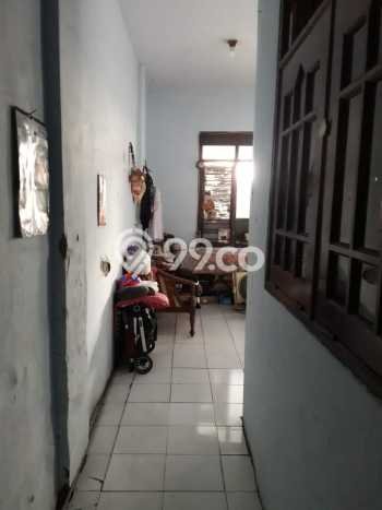 Rumah Luas Asri 4 KT Siap Huni di kertajaya Surabaya Rumah Luas Asri 4 KT Siap Huni di kertajaya Surabaya