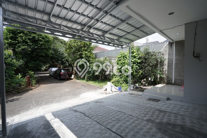 For Sale Hunian Rumah Terawat 3 Kamar di Graha Raya, Tangerang For Sale Hunian Rumah Terawat 3 Kamar di Graha Raya, Tangerang