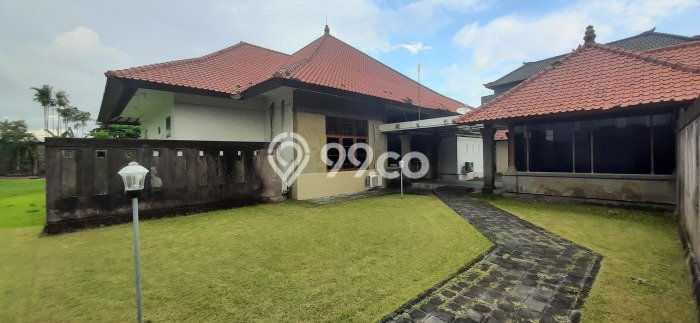 Rumah Bagus kawasan Renon, Denpasar, Luas 2300m² Bangunan 269m² DIJUAL CEPAT! Rumah Bagus kawasan Renon, Denpasar, Luas 2300m² Bangunan 269m² DIJUAL CEPAT!