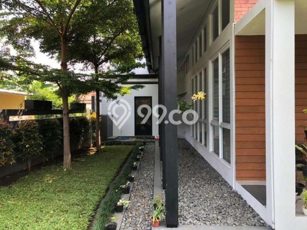 BEST PRICE! Rumah Berkualitas area Arcamanik, Luas 286m² Bangunan 260m² BEST PRICE! Rumah Berkualitas area Arcamanik, Luas 286m² Bangunan 260m²