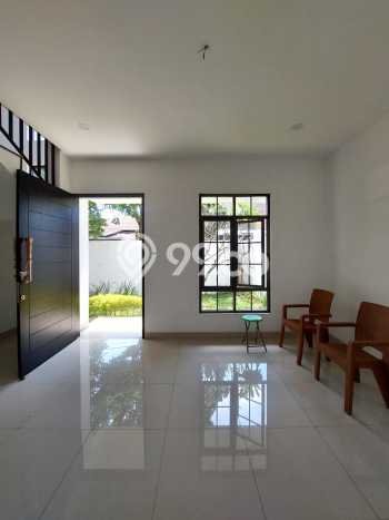 Rumah Elit Modern Tanpa Renovasi di Bangka Jakarta Selatan Rumah Elit Modern Tanpa Renovasi di Bangka Jakarta Selatan