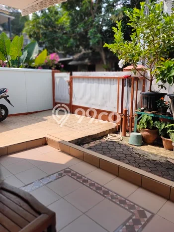 Rumah Strategis Modern Lb 100m2 di Ciputat Timur, Tangerang Selatan Rumah Strategis Modern Lb 100m2 di Ciputat Timur, Tangerang Selatan