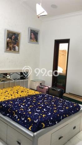 NEW LISTING! Rumah Strategis di , Luas 112m2m² LB 220m2m² NEW LISTING! Rumah Strategis di , Luas 112m2m² LB 220m2m²