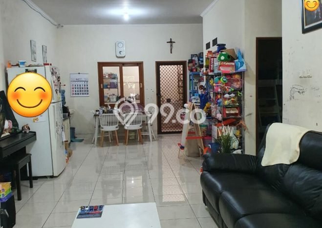 Rumah Terawat 2 KT 1 KM di Harapan Indah, Bekasi Rumah Terawat 2 KT 1 KM di Harapan Indah, Bekasi