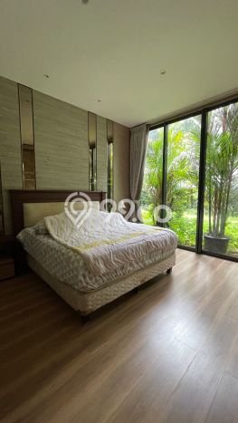 Rumah Elit LB 349m2 Siap Huni Desain Elegan di BSD, Tangerang Rumah Elit LB 349m2 Siap Huni Desain Elegan di BSD, Tangerang