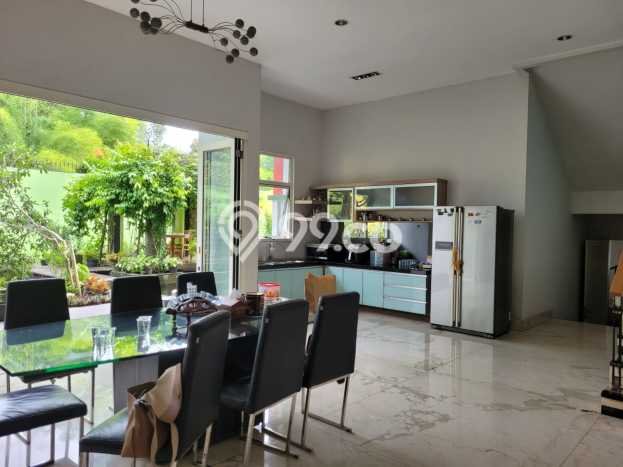 Jual Segera Rumah LT 644m² / LB 800m² di Pusat Kota BSD, Tangerang Jual Segera Rumah LT 644m² / LB 800m² di Pusat Kota BSD, Tangerang