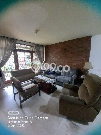 Jual Murah Rumah LT 138m² di Kawasan Residential Tubagus Ismail, Bandung Jual Murah Rumah LT 138m² di Kawasan Residential Tubagus Ismail, Bandung