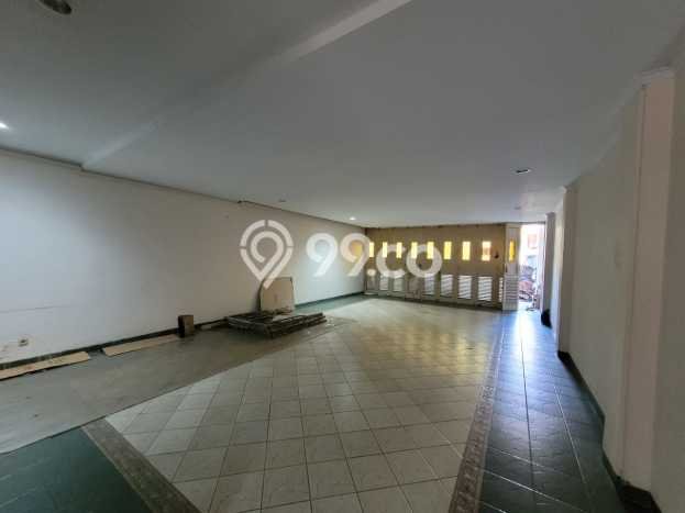 Jual Rumah Luas Megah Dengan View Eksklusif di Setra Duta, Bandung Jual Rumah Luas Megah Dengan View Eksklusif di Setra Duta, Bandung