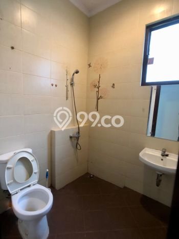 Rumah Elit Modern Tanpa Renovasi di BSD Tangerang Rumah Elit Modern Tanpa Renovasi di BSD Tangerang