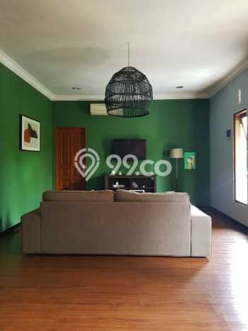 Rumah Elit Modern Tanpa Renovasi di Puri Indah Jakarta Barat Rumah Elit Modern Tanpa Renovasi di Puri Indah Jakarta Barat