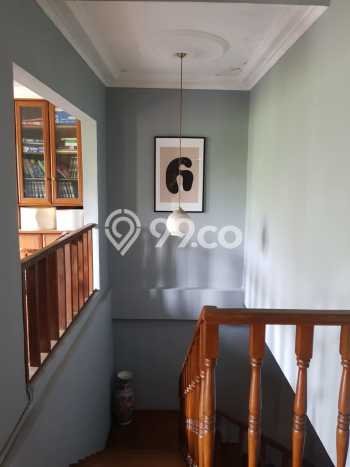 Rumah Elit Modern Tanpa Renovasi di Puri Indah Jakarta Barat Rumah Elit Modern Tanpa Renovasi di Puri Indah Jakarta Barat